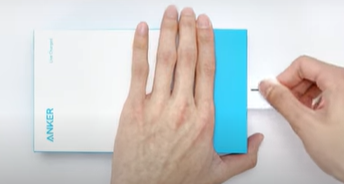 Ankerの動画での持ち方