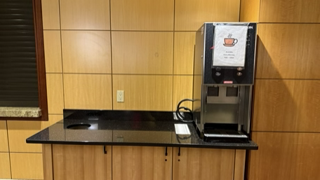 ニューヨーク　ベルヴェデーレ　ホテル　朝のコーヒーマシン