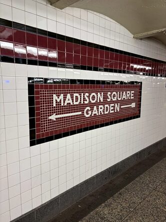 34 St-Penn Station Madison Square Garden 表示
