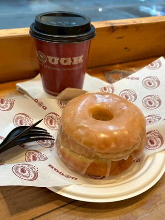 ドウ・ドーナッツ