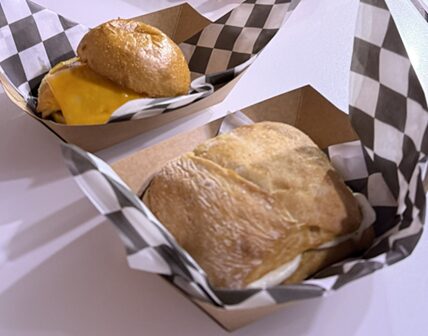 スミソニアン航空宇宙博物館でランチ